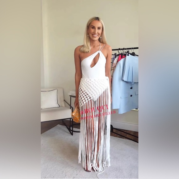 BLOGGERS FAV ZARA CROCHETED PAREO FRINGE SKIRT - Picture 12 of 14